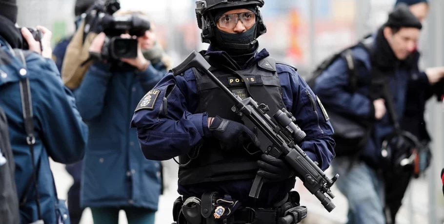 Συναγερμός για «πυροβολισμούς» στη Στοκχόλμη κοντά στην ισραηλινή πρεσβεία – Πολλοί άνθρωποι έχουν συλληφθεί