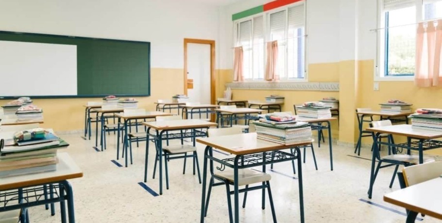 Σχολεία: Πότε κλείνουν για το καλοκαίρι- Πότε ξεκινούν οι Πανελλήνιες