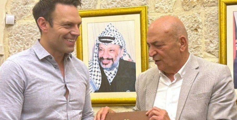 Στ. Κασσελάκης από Βηθλεέμ: «Ξεκάθαρο μήνυμα αλληλεγγύης στον παλαιστινιακό λαό»