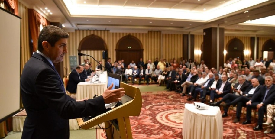 Αυγενάκης από Λάρισα: Το ΥΠΑΑΤ έχει καταβάλει μέχρι σήμερα 569 εκατ. ευρώ για τη Θεσσαλία