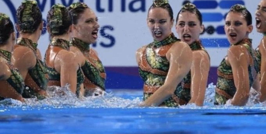 Ασημένιο μετάλλιο στο Acrobatic για την Εθνική Καλλιτεχνικής Κολύμβησης