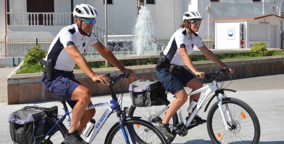 Και φέτος το καλοκαίρι αστυνομικοί με ποδήλατα θα περιπολούν στην παραλιακή ζώνη της Κατερίνης