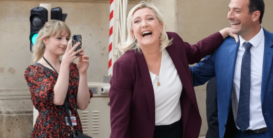 Το κόμμα της Λεπέν ζητά γενικές εκλογές, μετά τη σαρωτική νίκη στις ευρωεκλογές