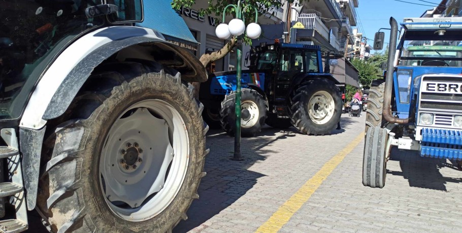 Οι αγρότες αναρωτιούνται: "Τί κάνει η ΕΘΕΑΣ; Μικρή και Μεγάλη ΕΘΕΑΣ;"
